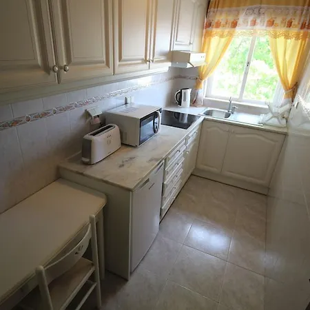 Guest house Buganvilia *